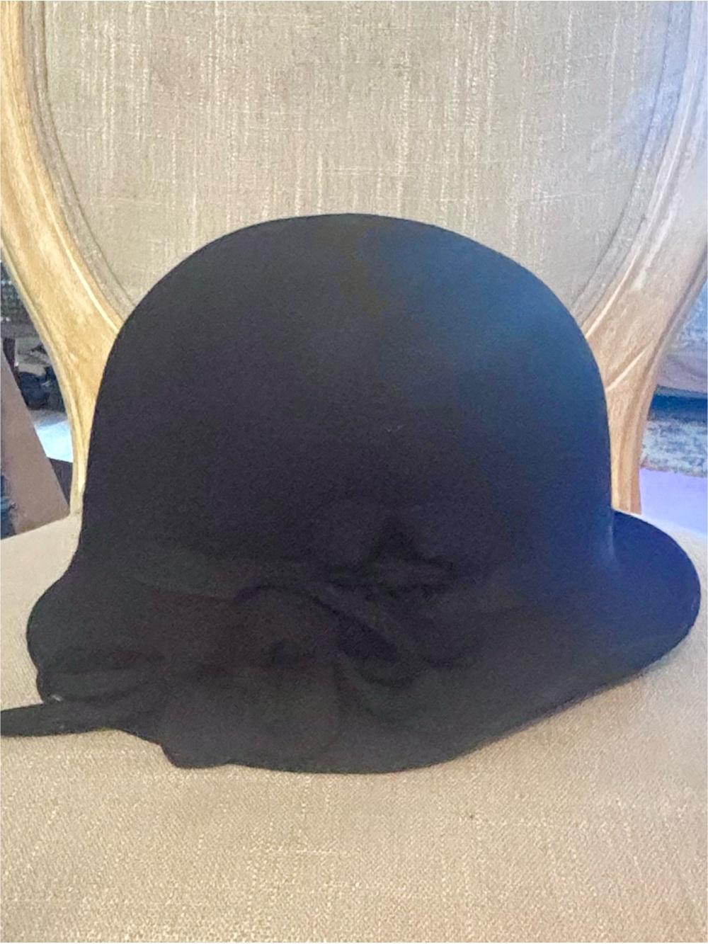 Vintage 1960 Gerdie for Bermona Black Women's Felt Cloche Hat with Floral Detail